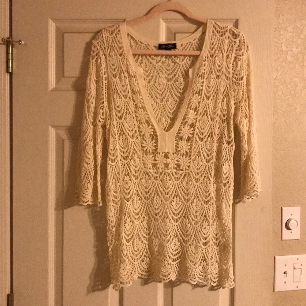 Ivory lace top (medium)